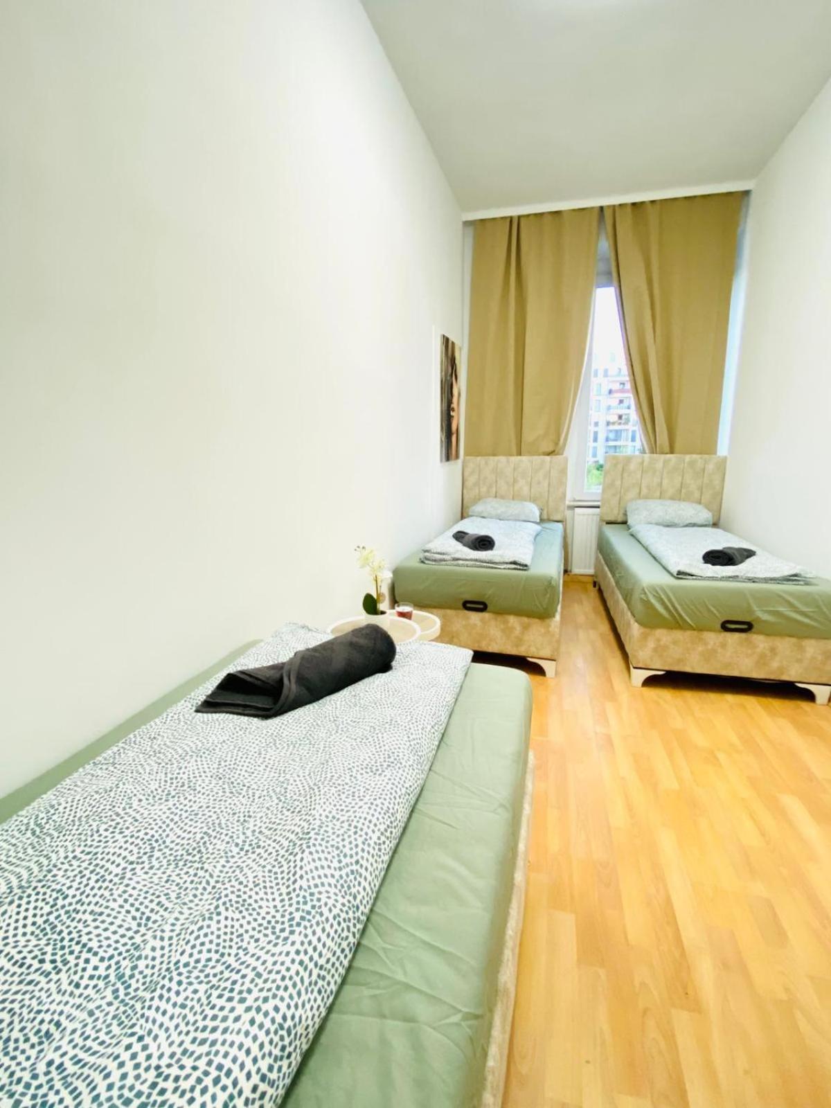 Bright 5Br Shared Apartment W Great Transport Link Vídeň Exteriér fotografie