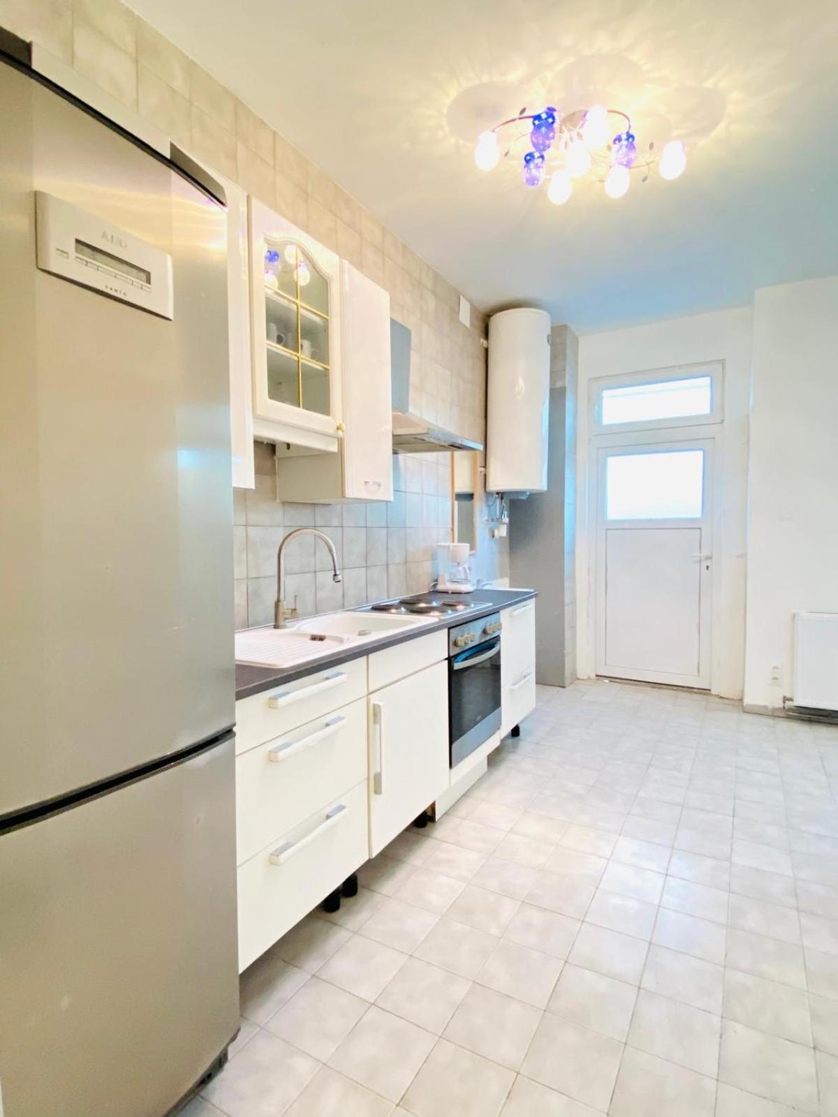 Bright 5Br Shared Apartment W Great Transport Link Vídeň Exteriér fotografie