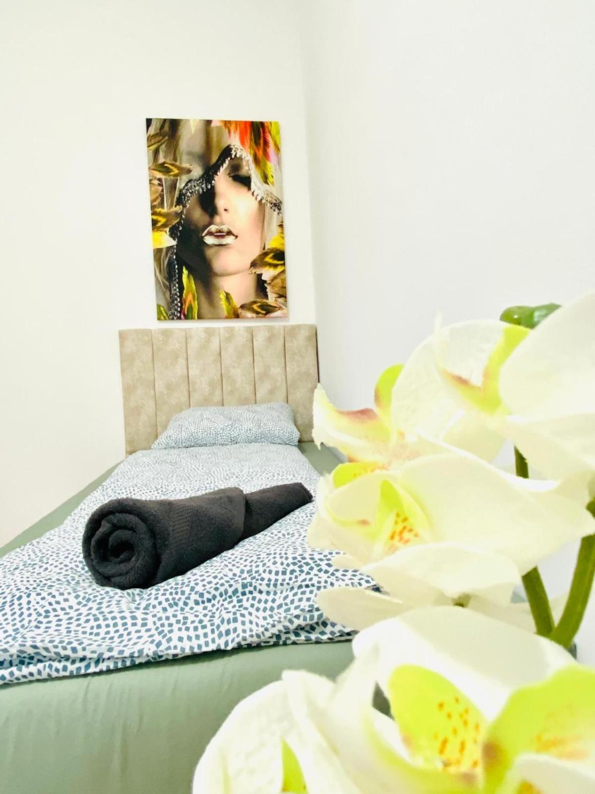 Bright 5Br Shared Apartment W Great Transport Link Vídeň Exteriér fotografie
