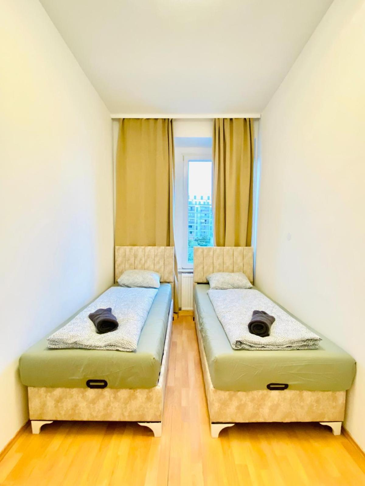 Bright 5Br Shared Apartment W Great Transport Link Vídeň Exteriér fotografie