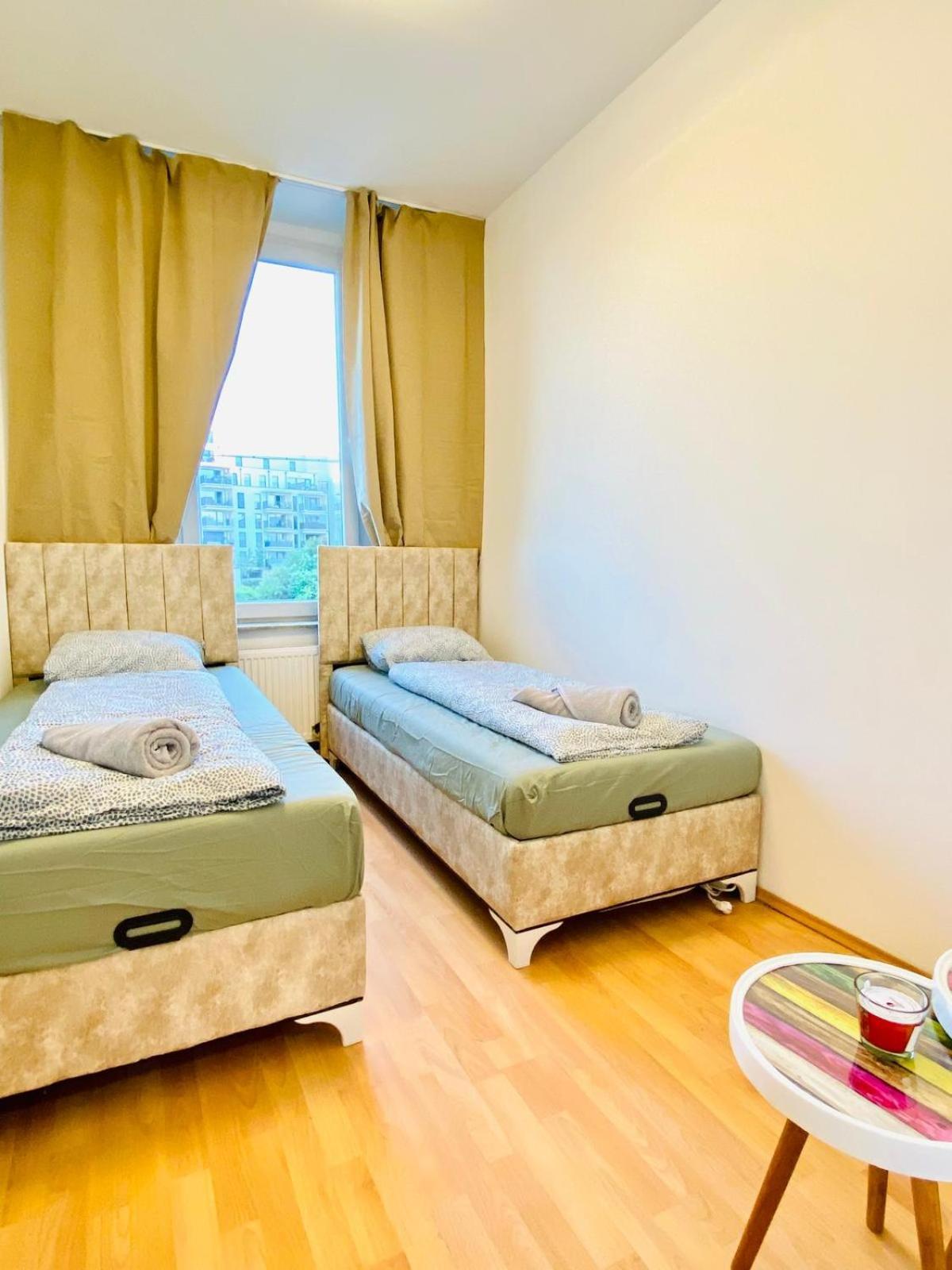 Bright 5Br Shared Apartment W Great Transport Link Vídeň Exteriér fotografie